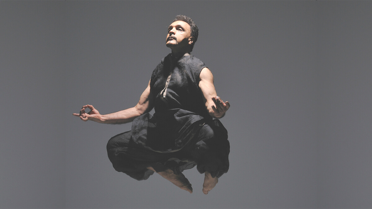 Sinha Danse 2010 Thread RogerSinha. Image credit: Michael Slobodian