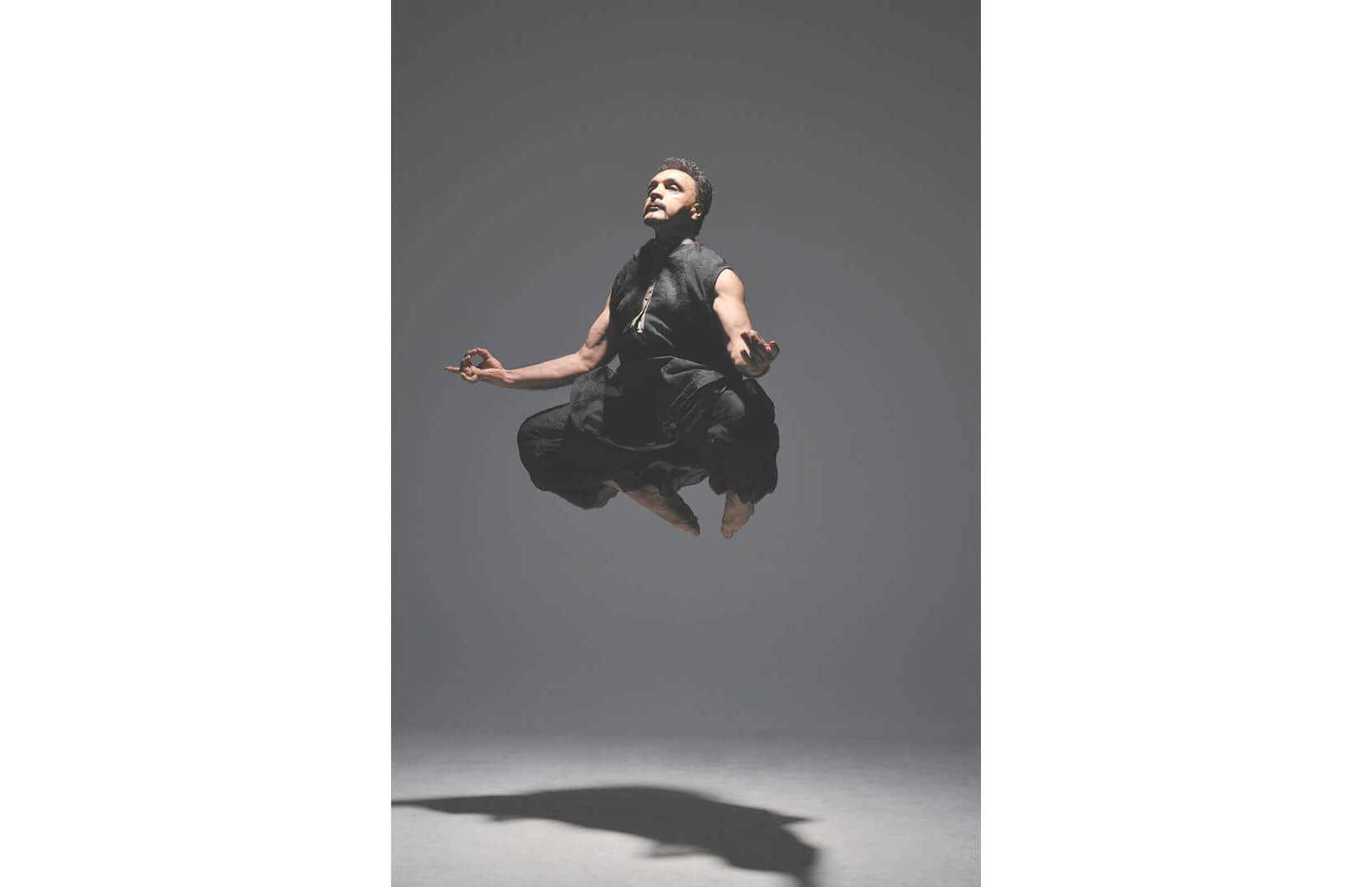 Sinha Danse 2010, Thread, Roger Sinha. Image credit: Michael Slobodian